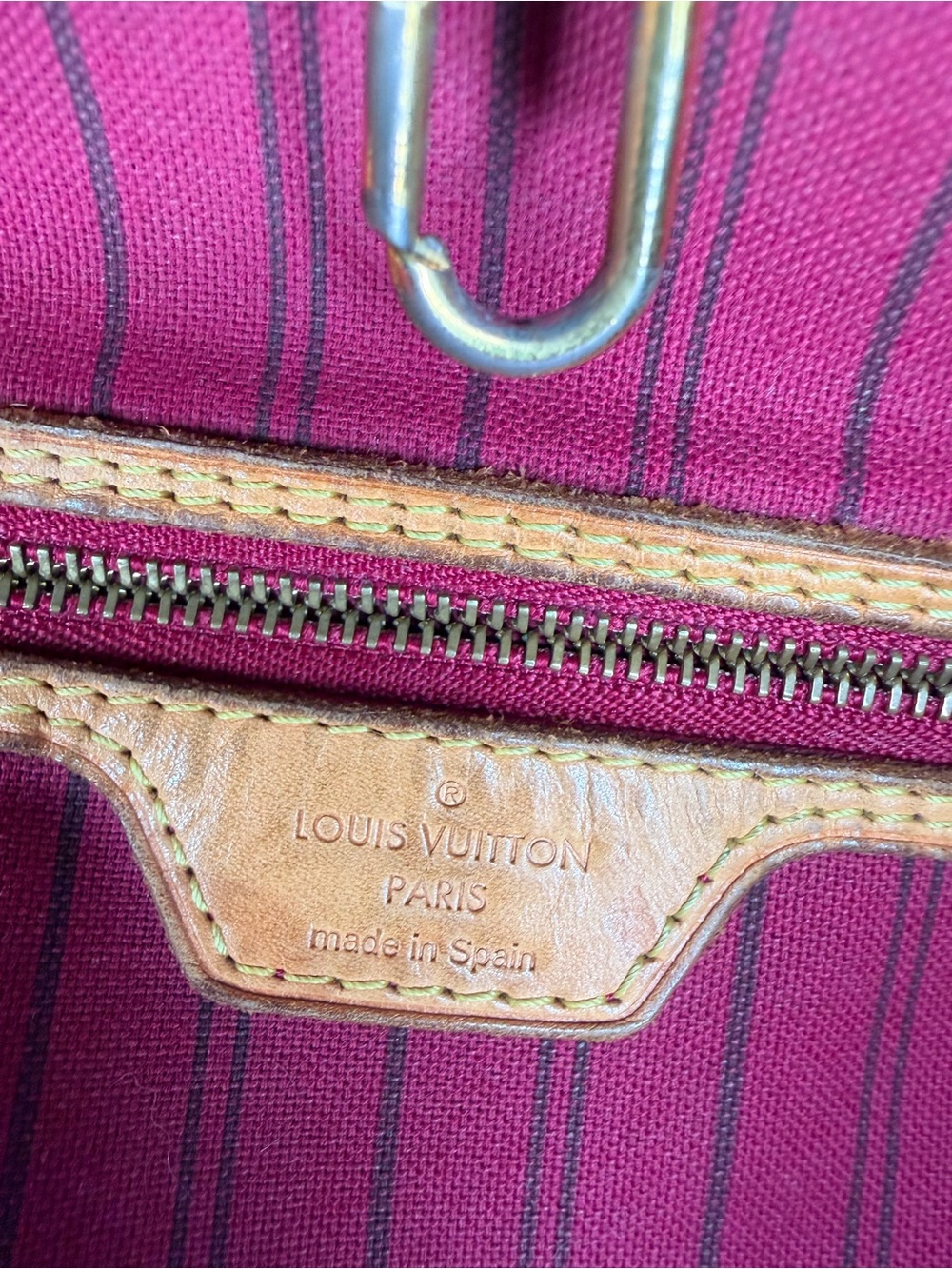 Louis Vuitton Neverfull MM – Monogram - Picture 6 of 12